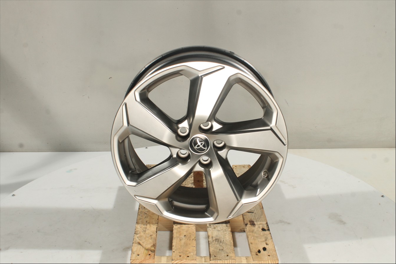 Llanta aluminio Tra. Izq.