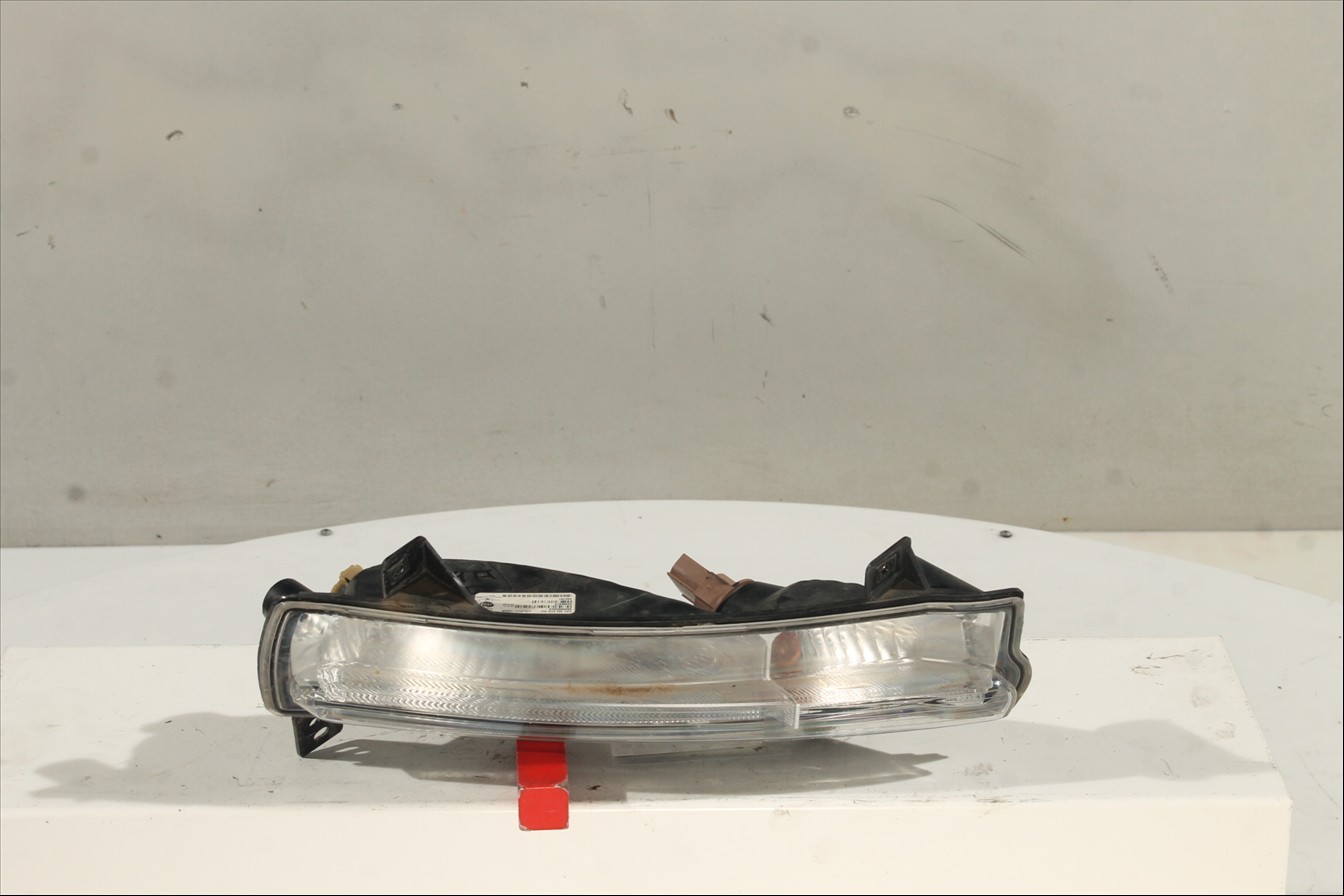 Piloto luz diurna Der.