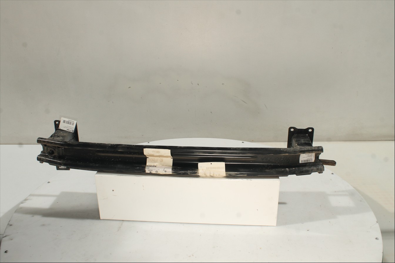 Traviesa paragolpes Tra.