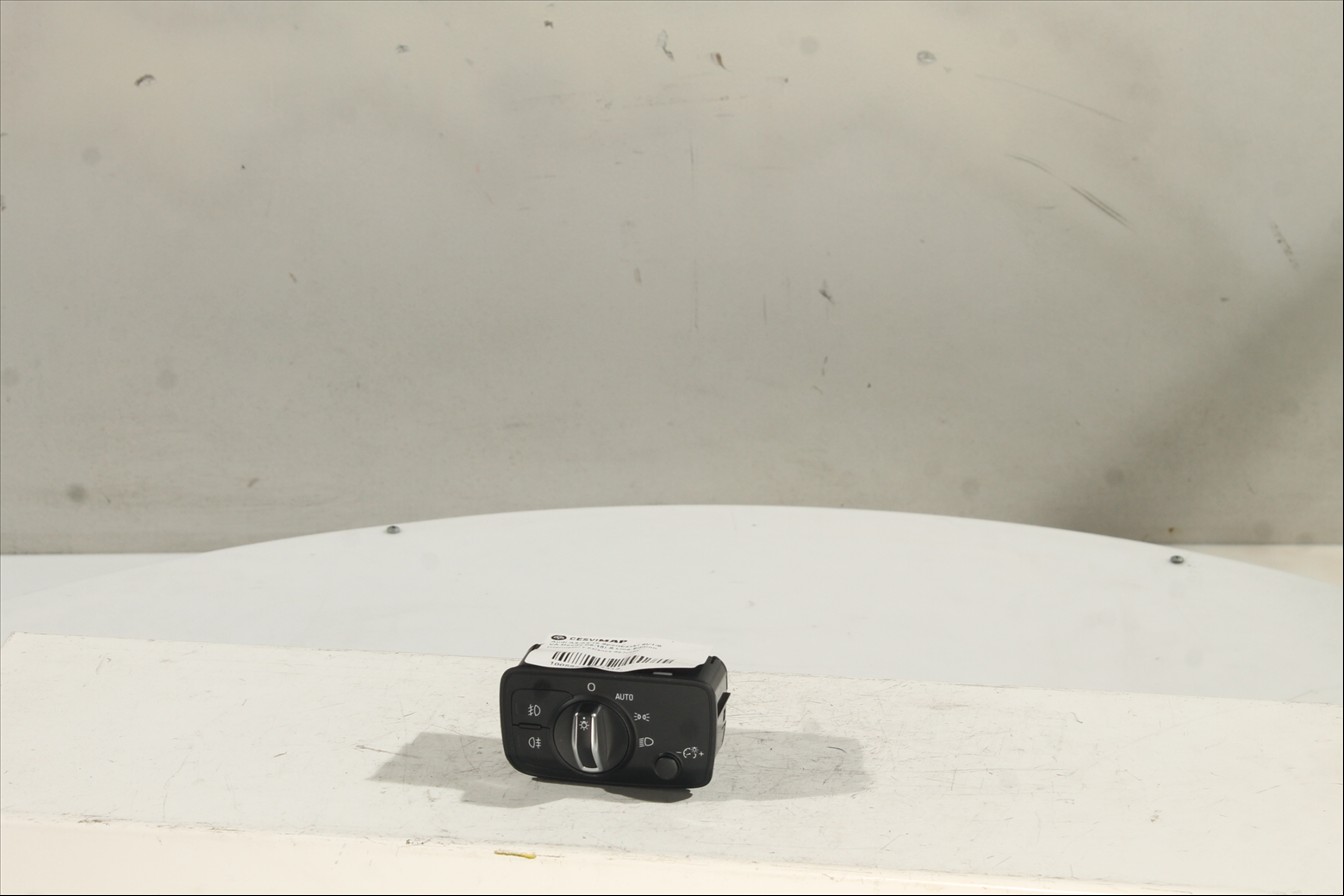 Interruptor y palanca de luces