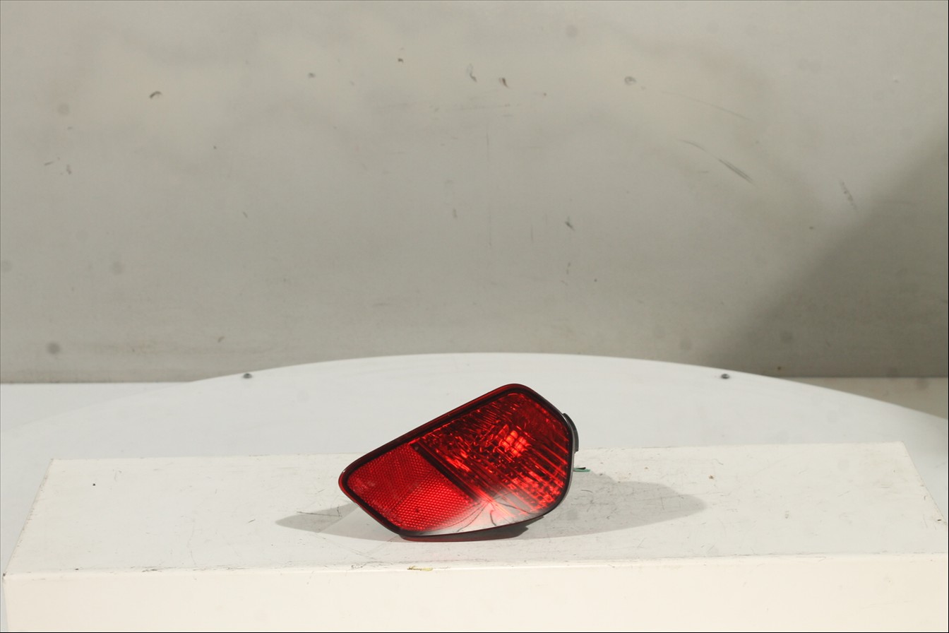 Piloto antiniebla Tra. Izq.