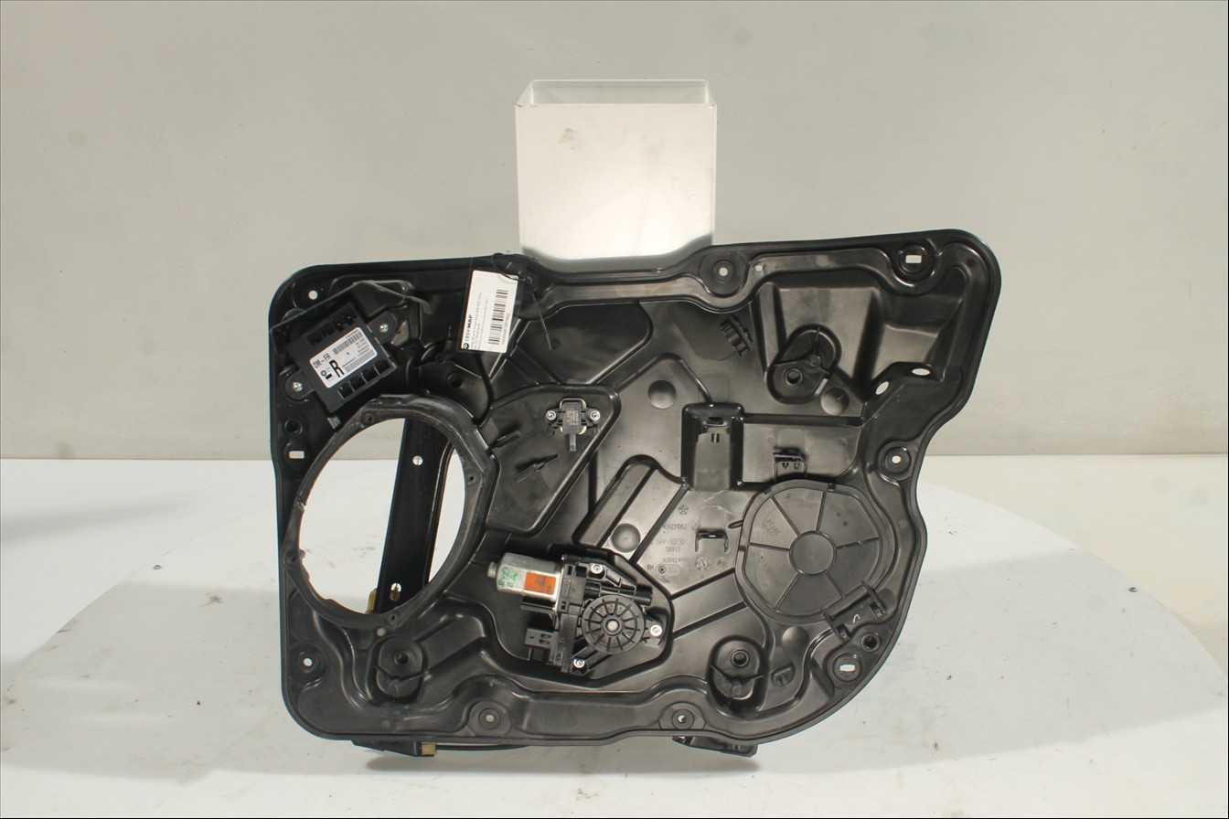 Elevalunas eléctrico puerta Del. Der.