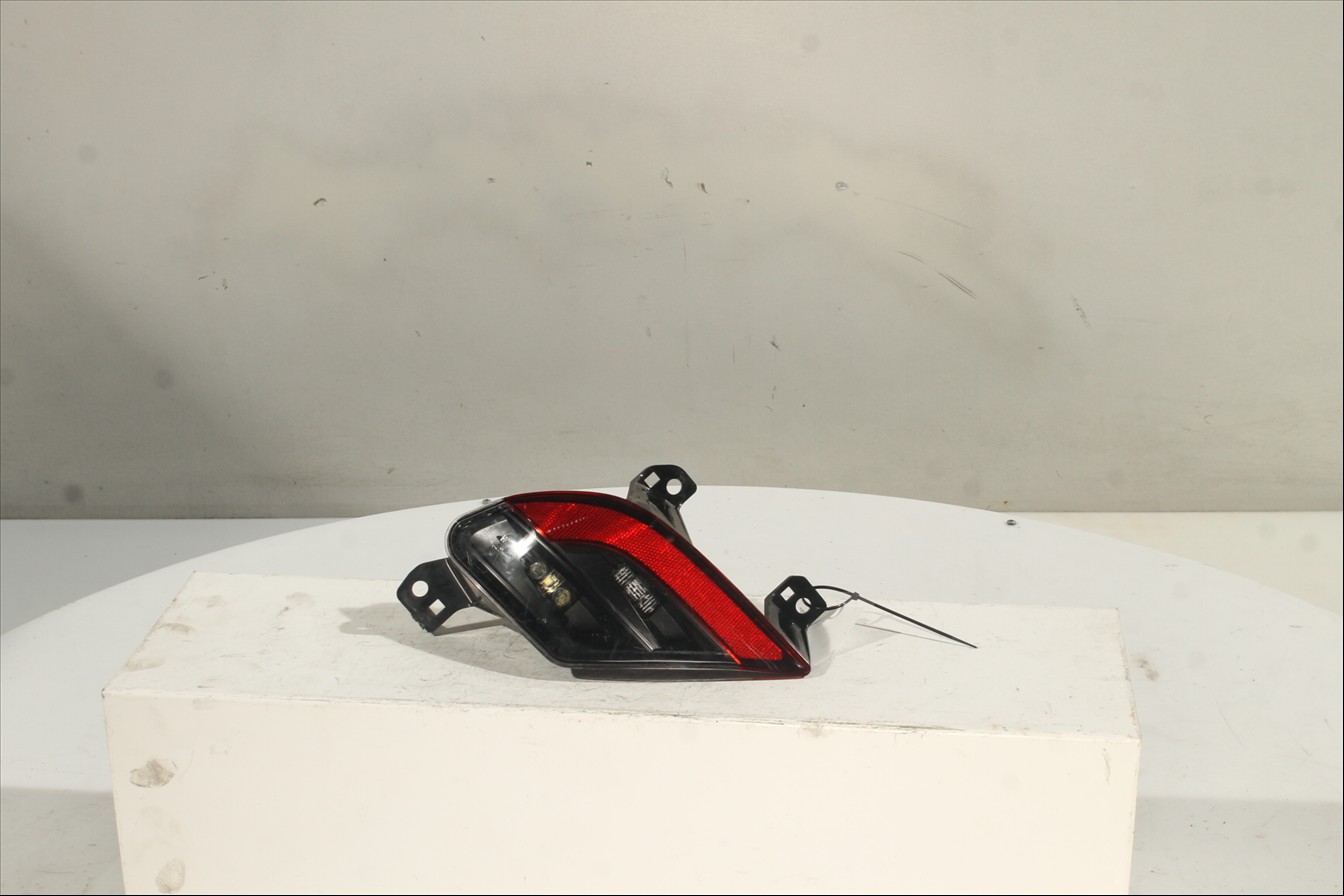 Piloto Tra. Inf. Izq.