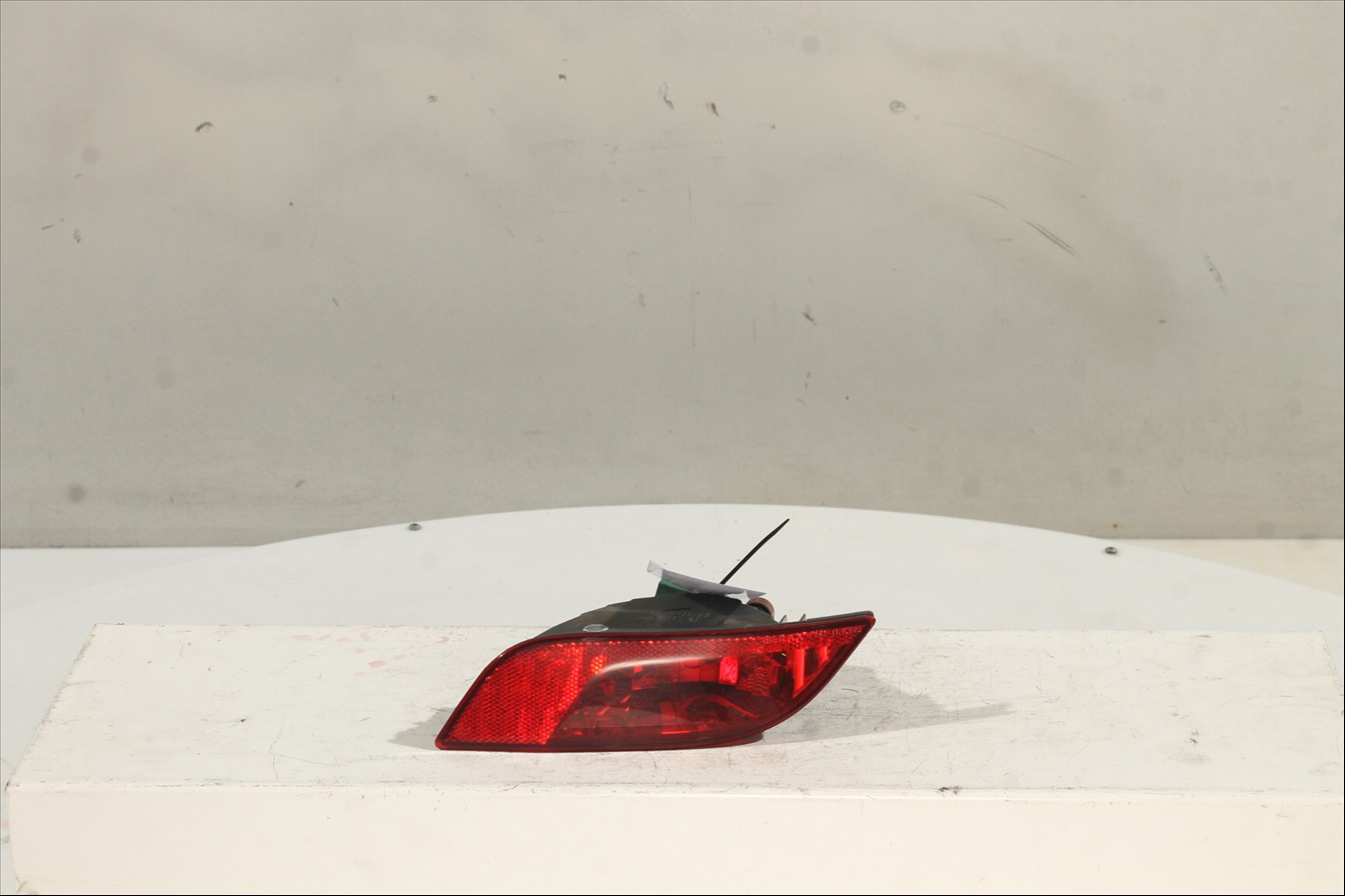 Piloto antiniebla Tra. Izq.