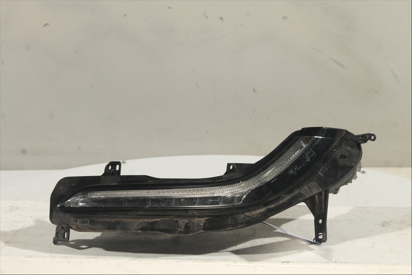 Piloto luz diurna Izq