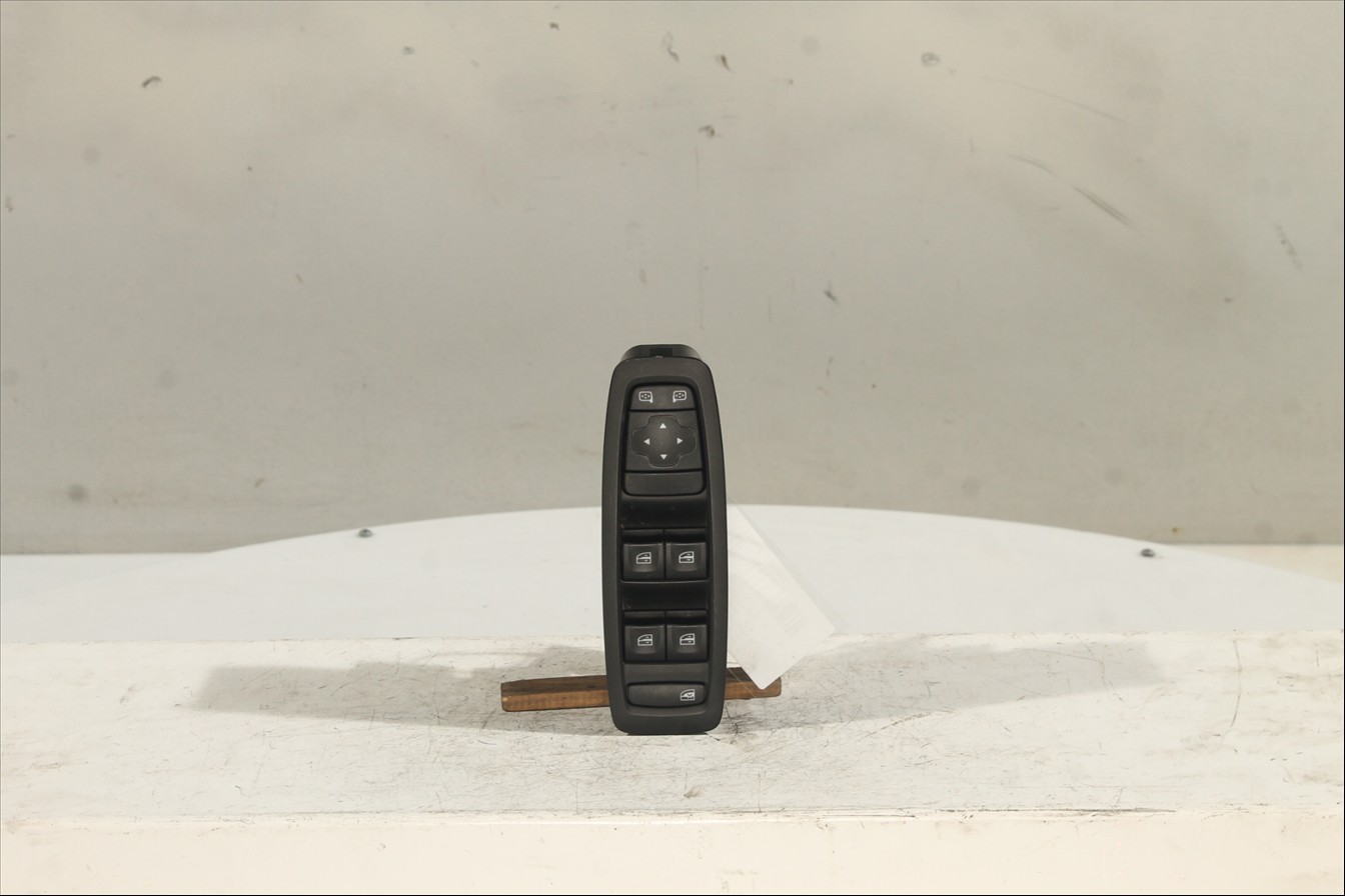 Interruptor elevalunas Del. Izq.