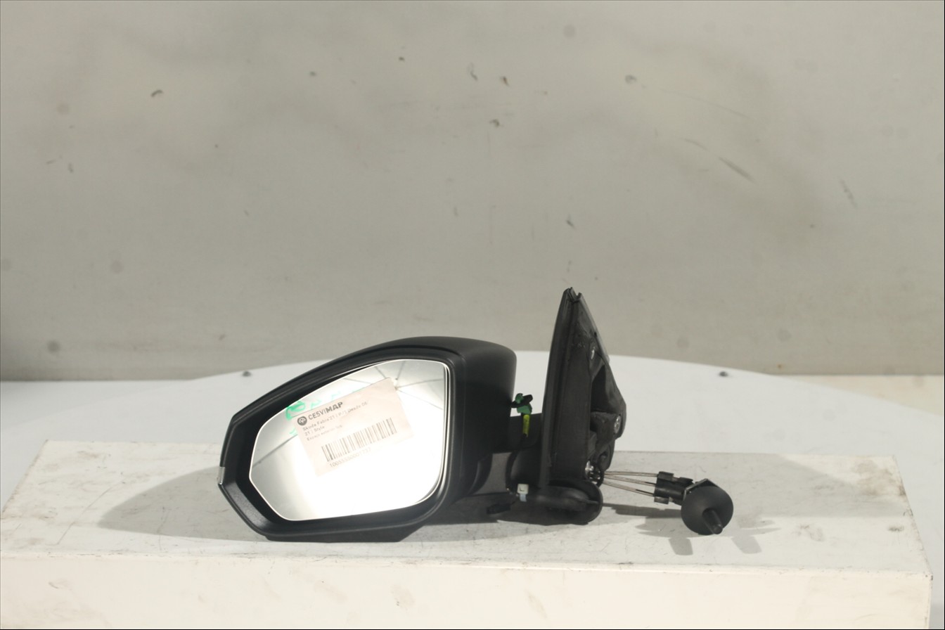 Espejo exterior Izq.