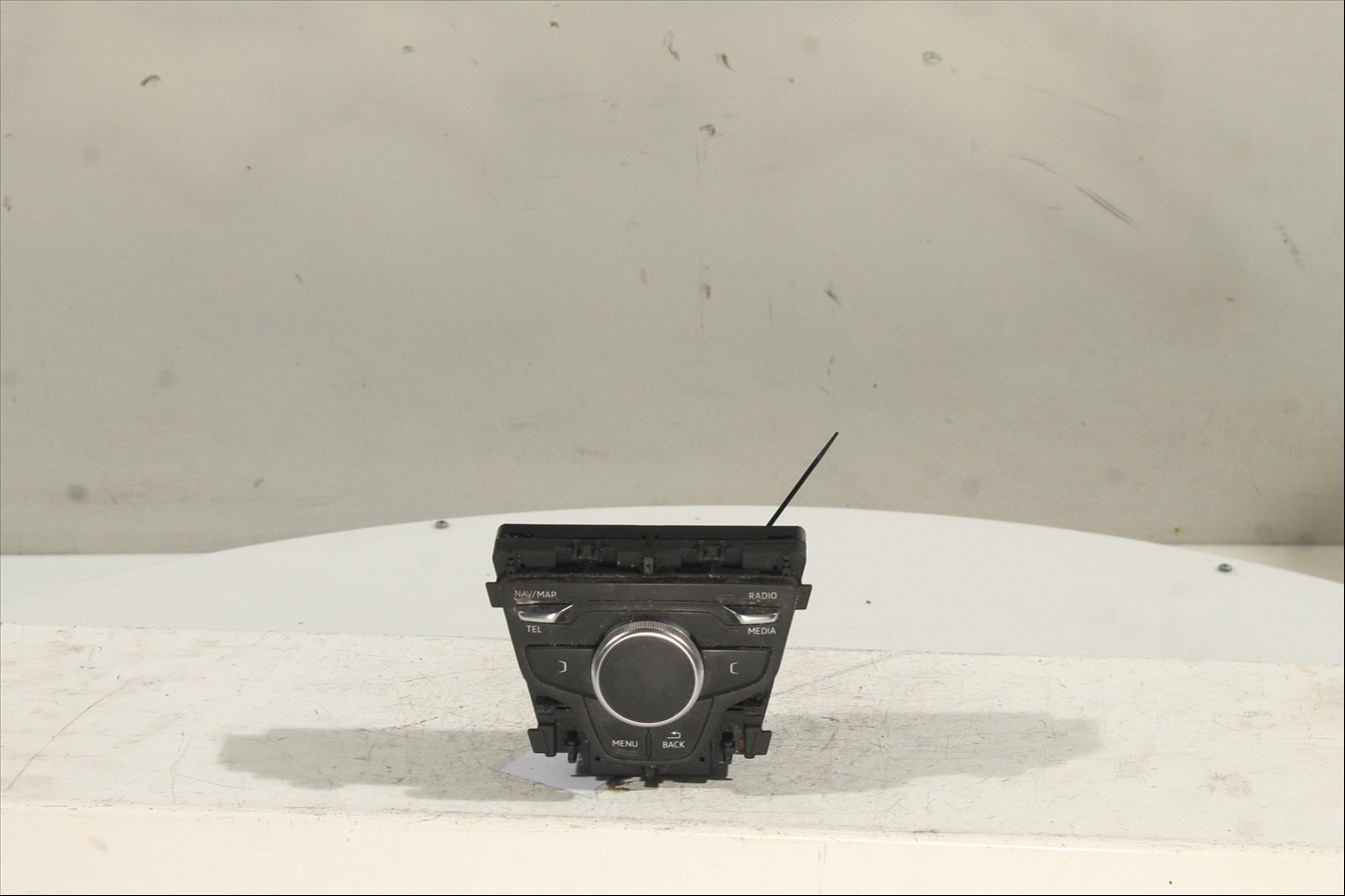 Mando control pantalla informacion