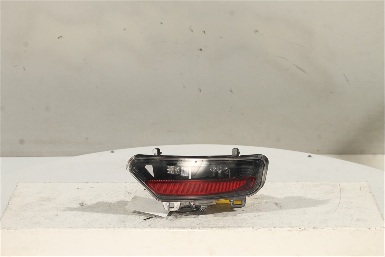 Piloto antiniebla Tra. Der.