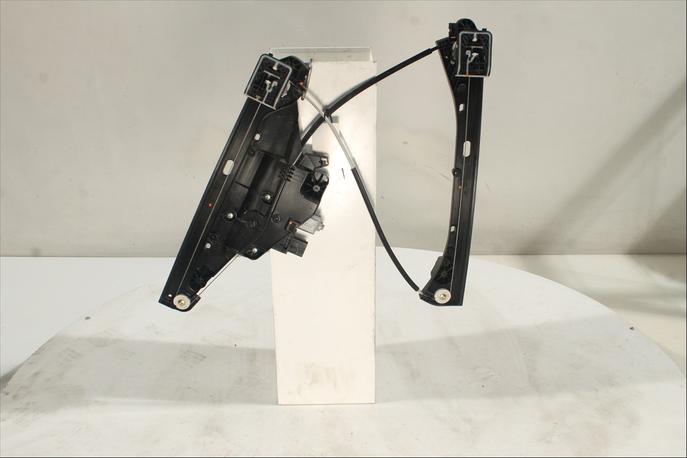 Elevalunas eléctrico puerta Del. Izq.