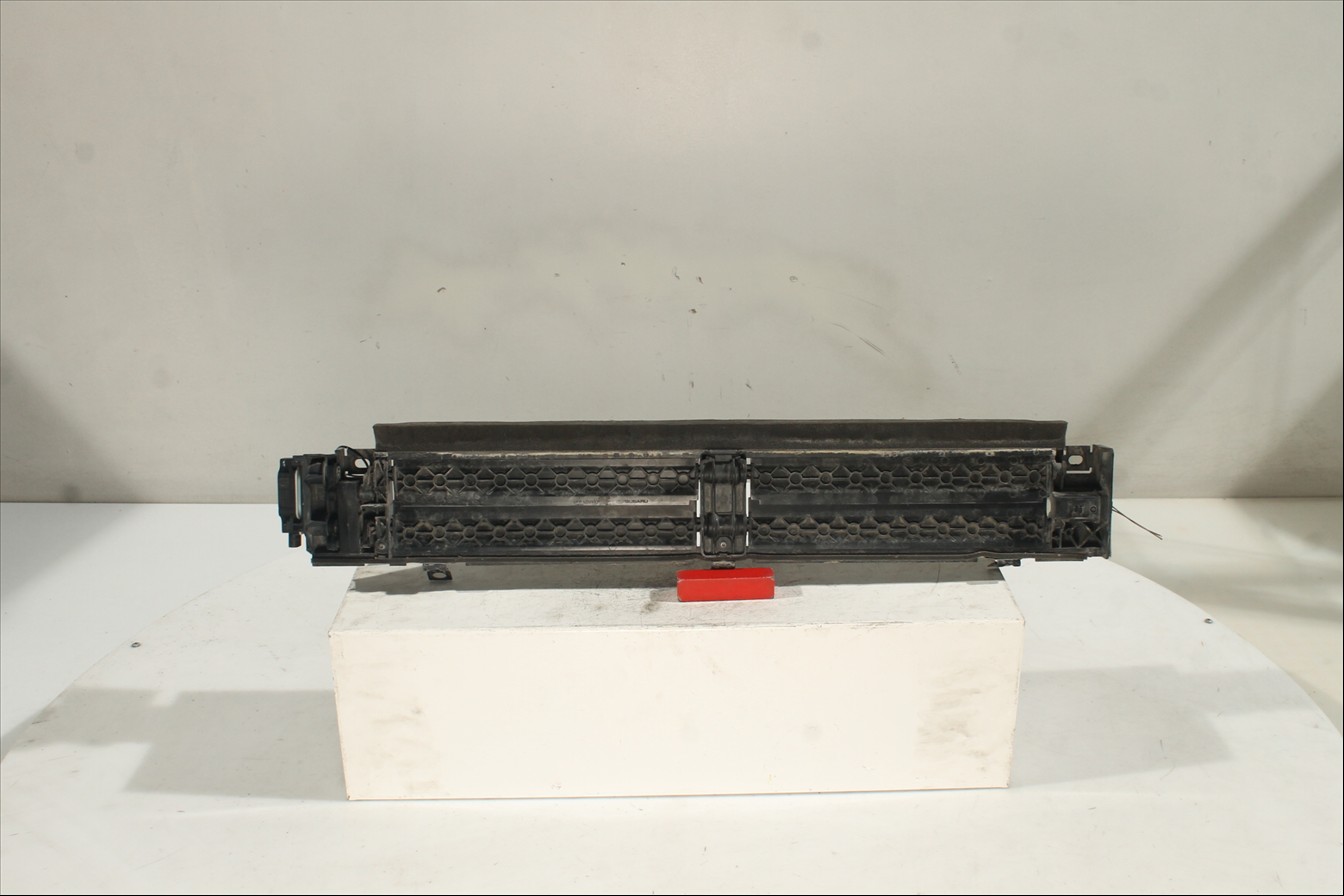 Persiana regulación eléctrica de entrada de aire