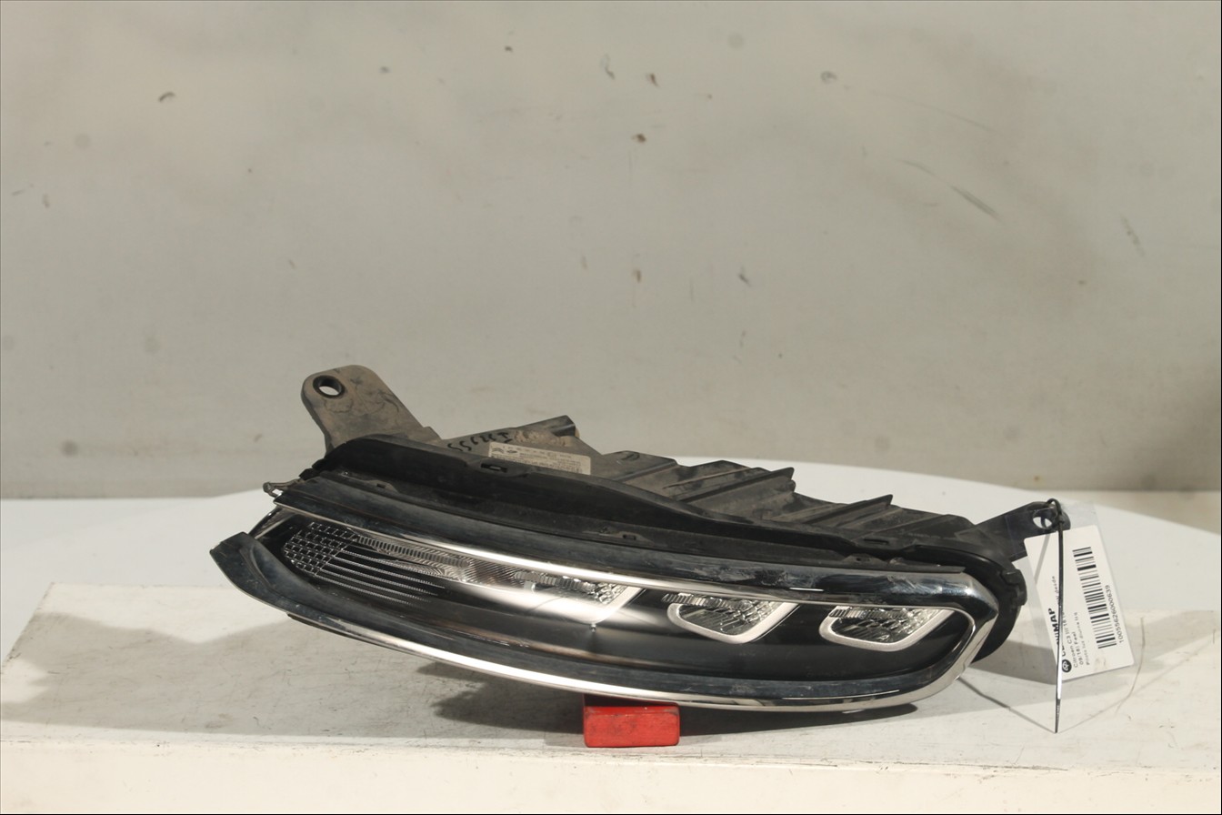 Piloto luz diurna Izq