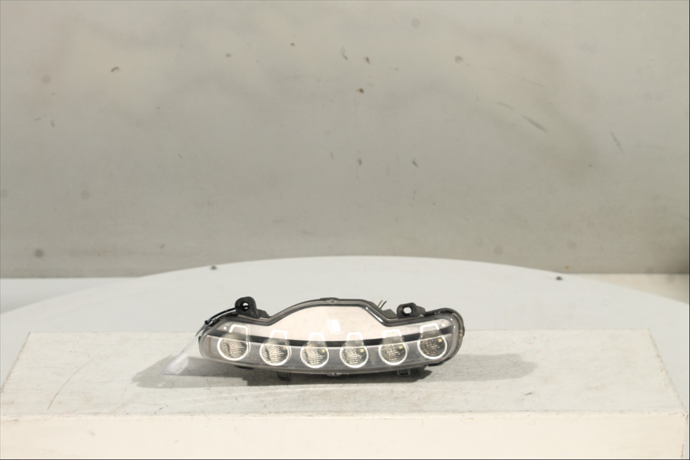 Piloto luz diurna Der.