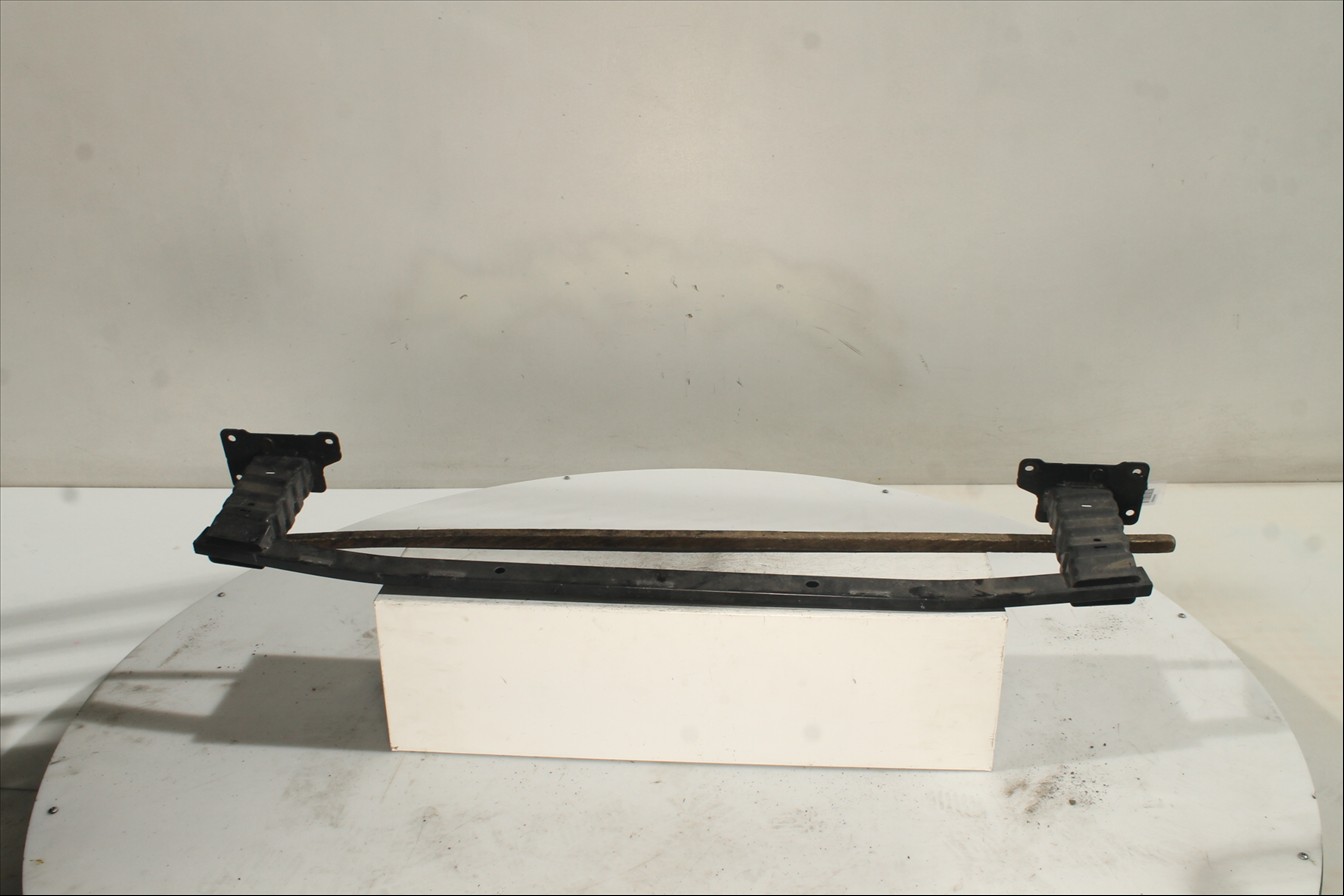 Traviesa paragolpes Del. Inf.