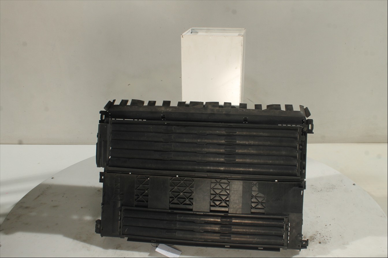 Persiana regulación eléctrica de entrada de aire